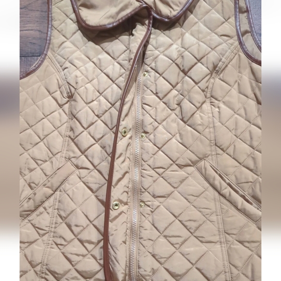 Jones New York Signature Fall Camel Quilted Puffer Vest Size XL Button & Zip. - Picture 5 of 13